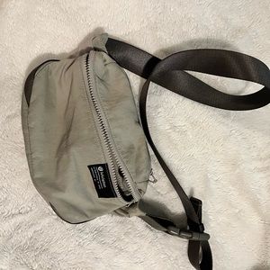 Lululemon belt bag